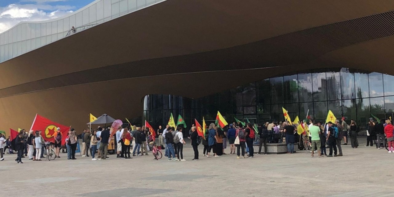 Finlandiya'da terör örgütü YPG/PKK yandaşlarından gösteri