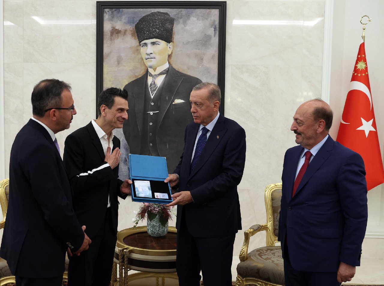 Cumhurbaşkanı Erdoğan'dan, Guidetti'ye 'Turkuaz kart'
