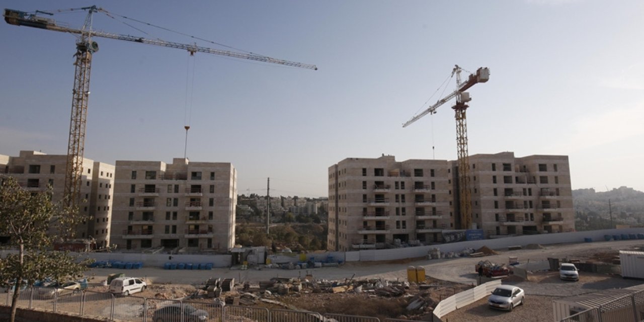 İsrail'de yasadışı yerleşim yeri planı için ilk onay