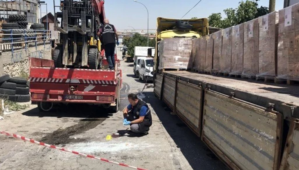 Forkliftin altında kalan operatör hayatını kaybetti