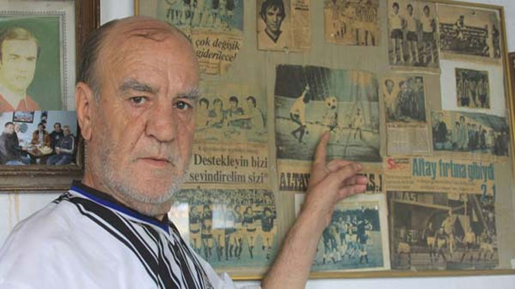 “Altın kafa” lakaplı futbolcu Murat Erbaşlar hayatını kaybetti