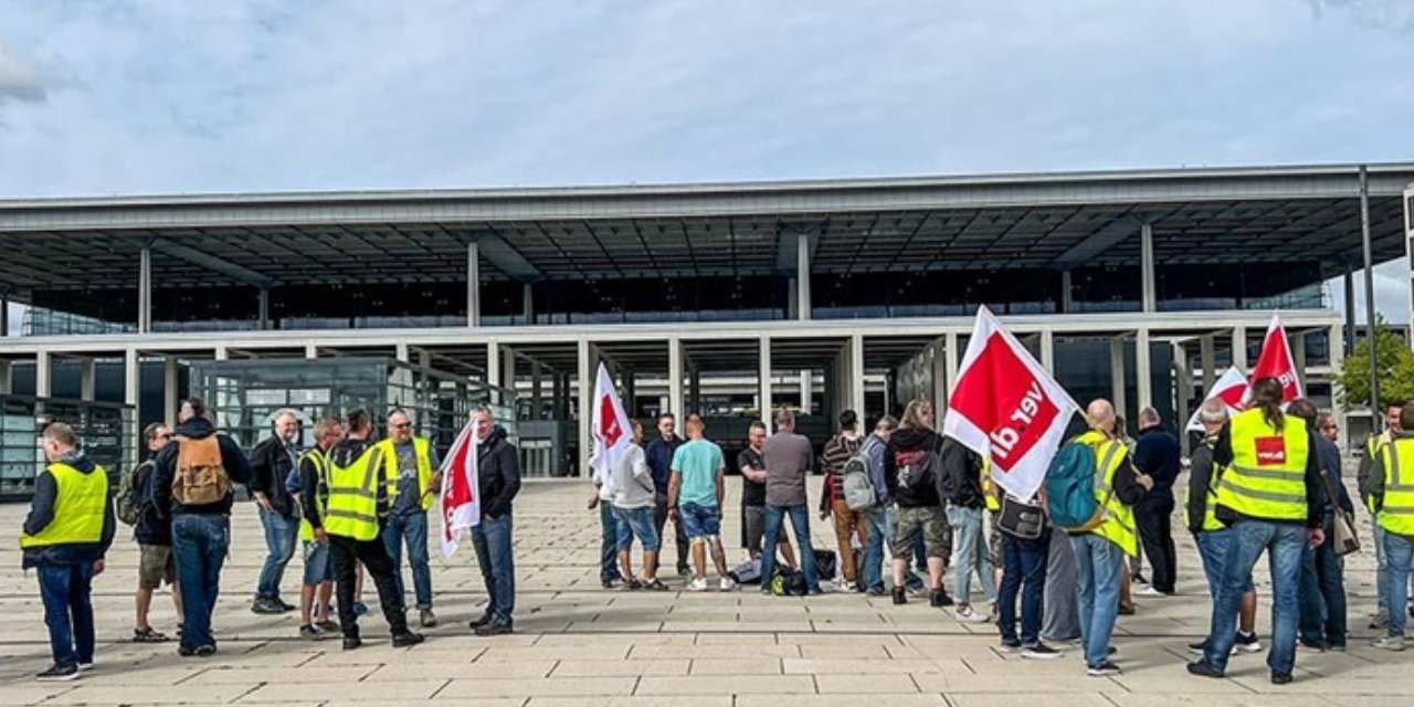 Lufthansa'da grev büyüyor: Uçaklar yerde kaldı