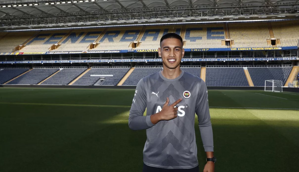 İrfan Can Eğribayat resmen Fenerbahçe'de