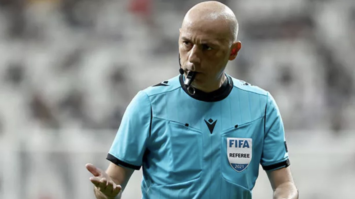 Cüneyt Çakır hakemliği bıraktı