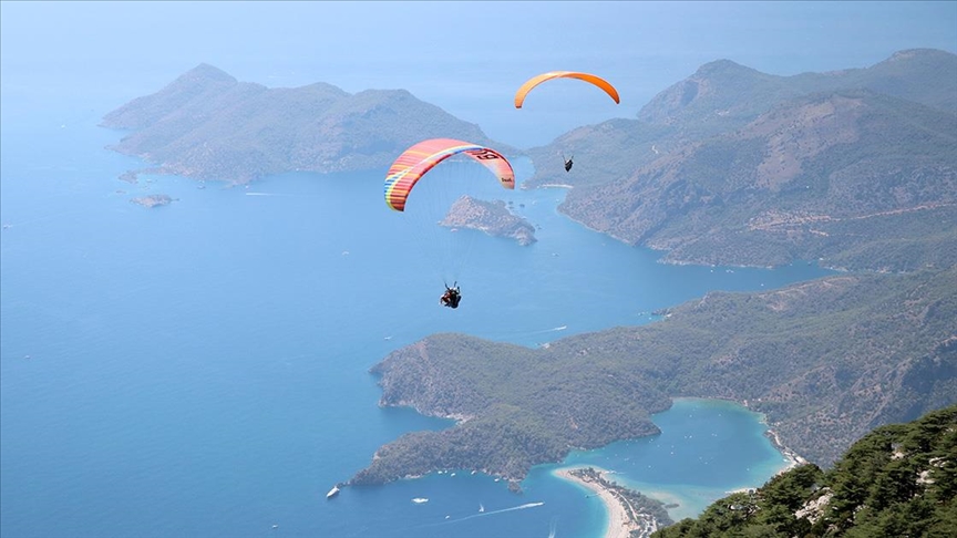 Ankara'da paraşüt kazası: Okul müdürü hayatını kaybetti