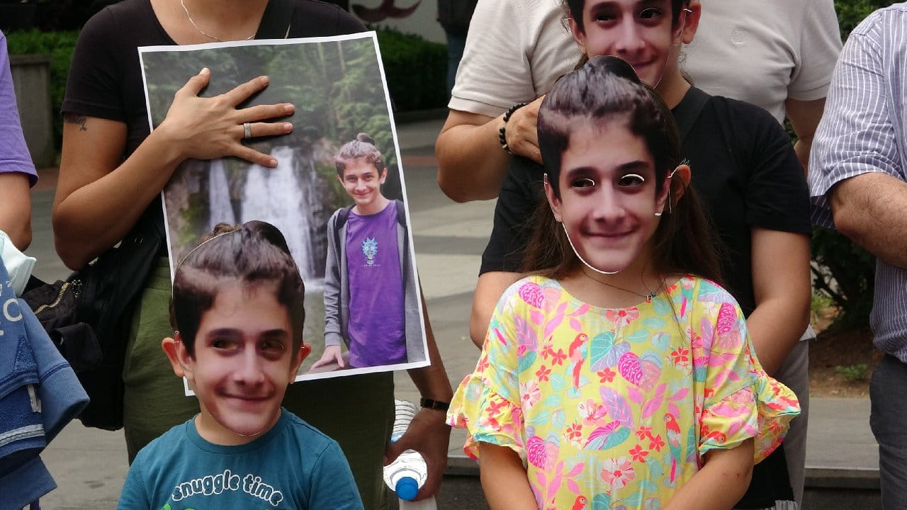 Yorgun mermi kurbanı Emir Yuşa'ya maskeli anma