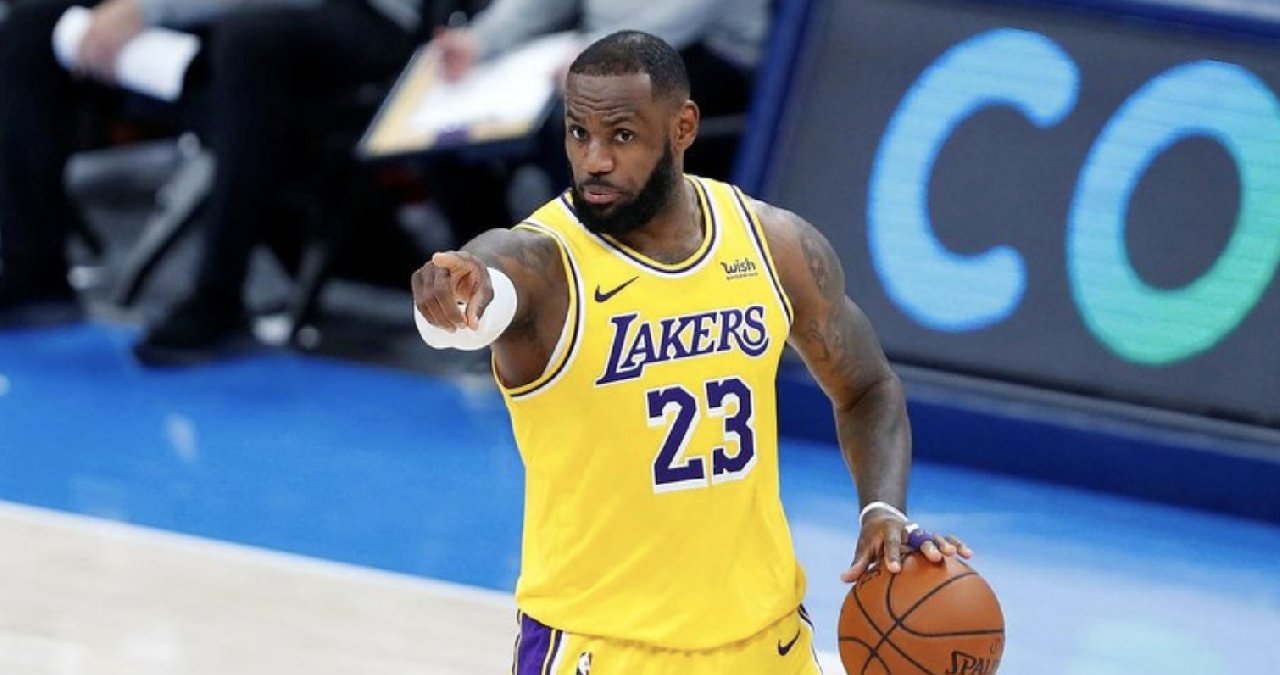 Lebron James, 2 yıl daha Lakers’ta