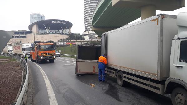 Kaza yaptı ama çalışmaya devam etti