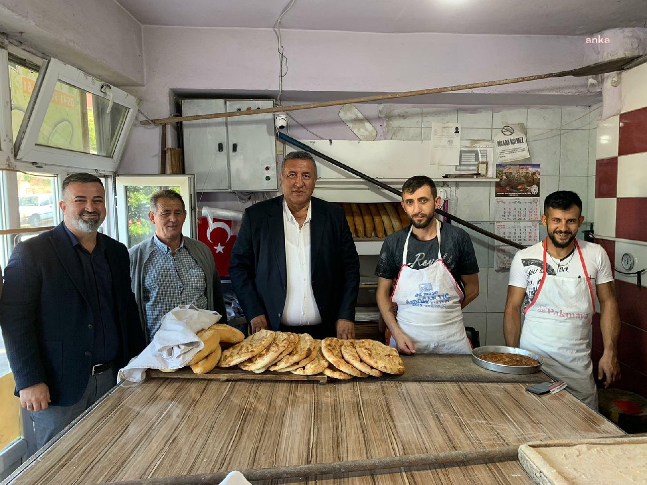 CHP'li Gürer'den Bakan Kirişçi'ye tepki: Ekmeğin kilosunun 15 liraya çıktığından bakanın haberi yok mu?