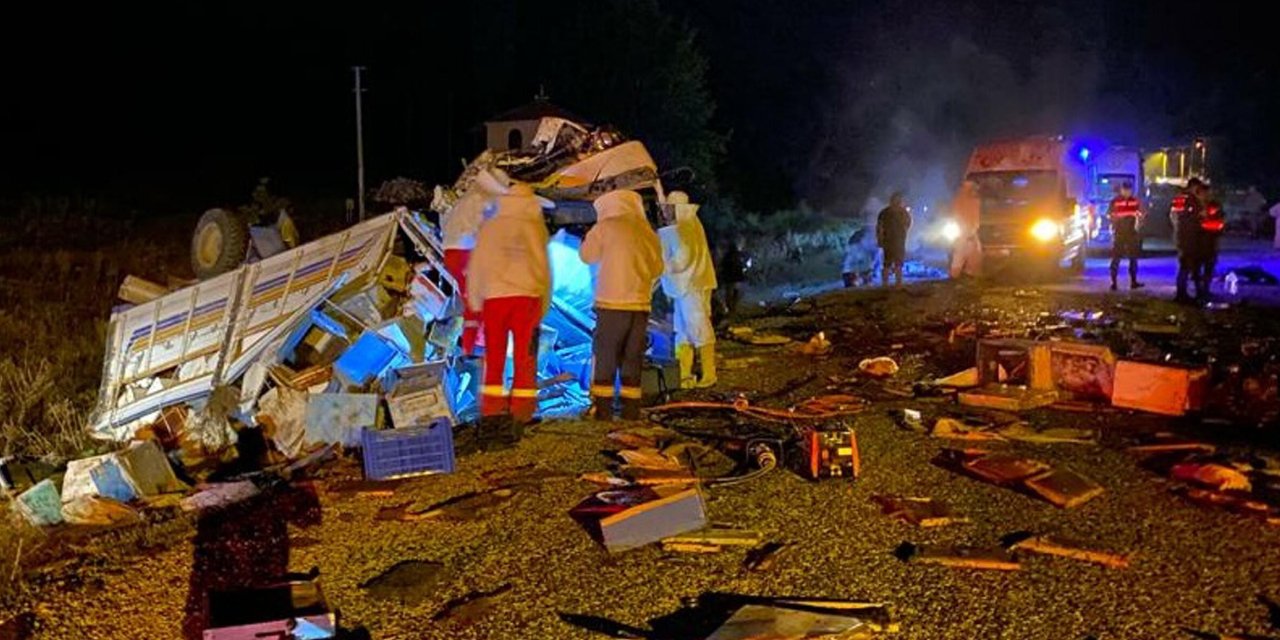 Hatalı sollama 5 can aldı: Aralarında eski belediye başkanları da var