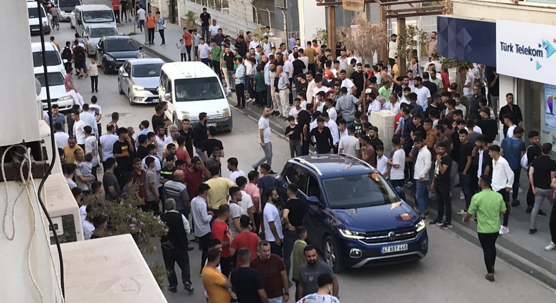 Silopi’de taciz iddiası ortalığı savaş alanına çevirdi