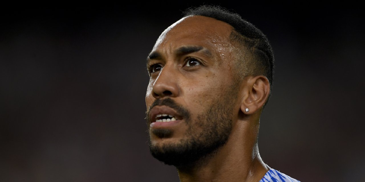 Barcelonalı Aubameyang'ı darbedip evini soydular