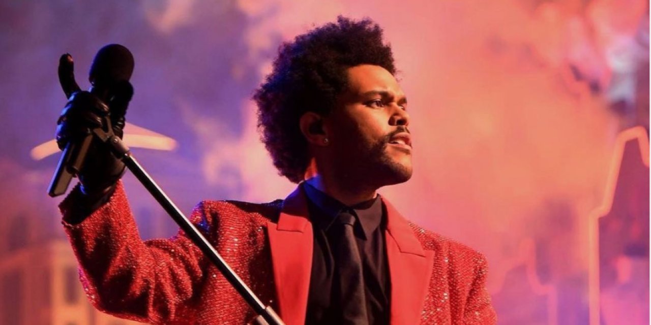 The Weeknd, 'Sesimi kaybettim' diyerek sahneden indi