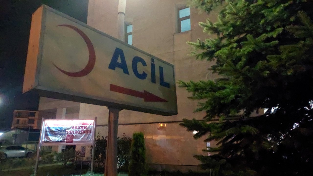 Tavuk fabrikasında 27 işçi hastanelik oldu: Yemekler incelenmeye alındı