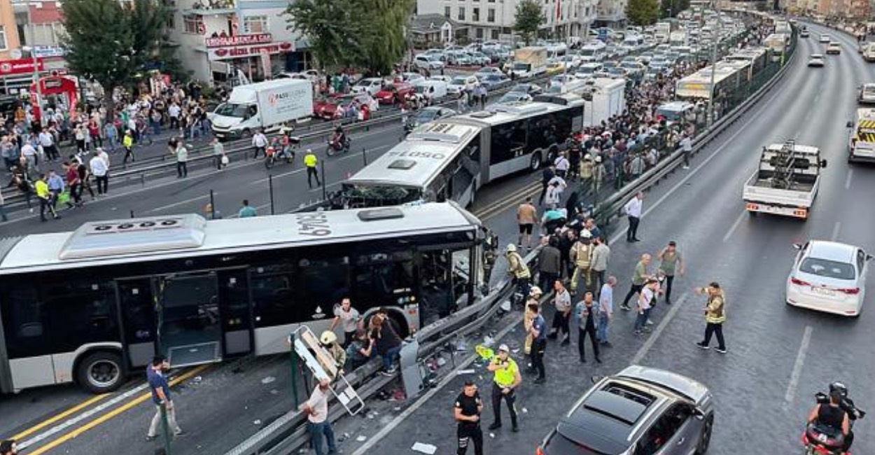 Metrobüs kazasında yaralanan 99 kişinin 80’i taburcu oldu