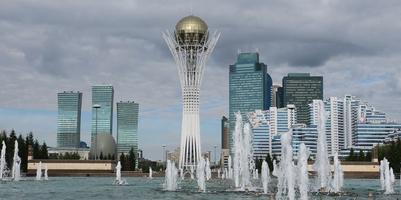 Kazakistan'da başkentin ismi yeniden Astana oluyor