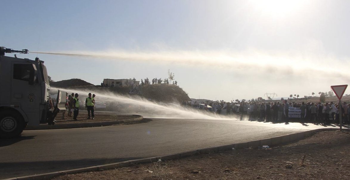 Cudi Dağı'na yürümek isteyen gruba polis müdahale etti