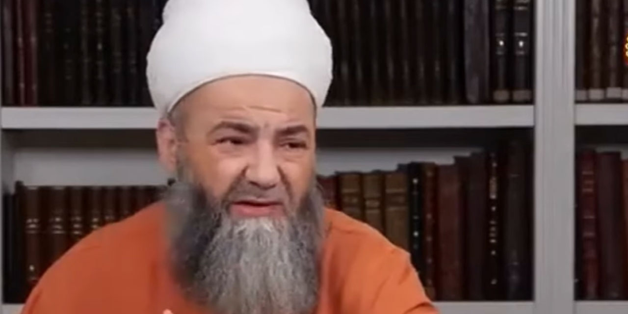 Cübbeli Ahmet ne demek istedi? "Bir temizlik icap edebilir"