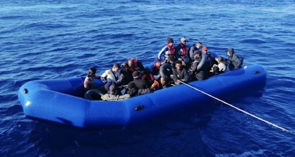 Datça açıklarında 48 kaçak göçmen kurtarıldı