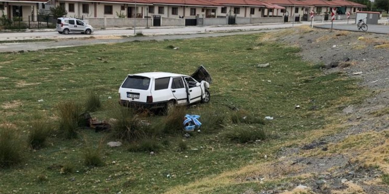 Erzincan'da feci kaza: 1 ölü, 4 yaralı
