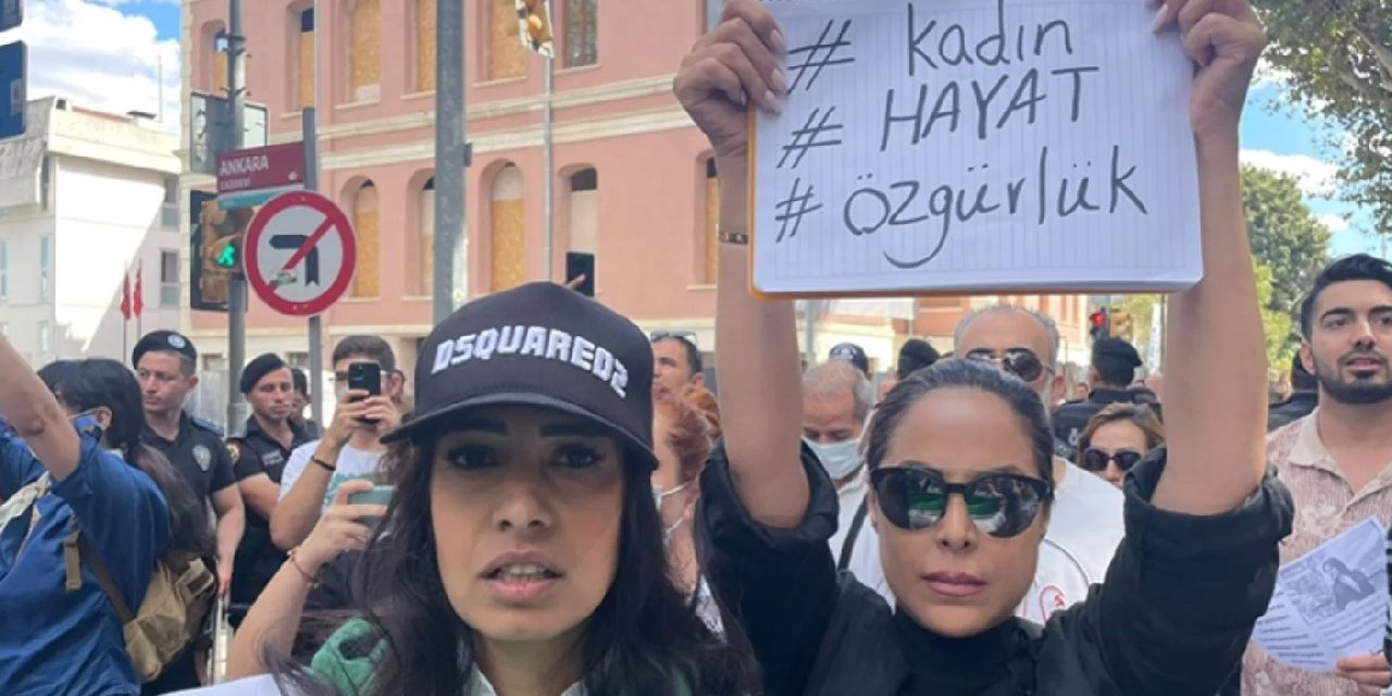 İran Konsolosluğu önünde protesto: Mahsa Amini isyanımızdır