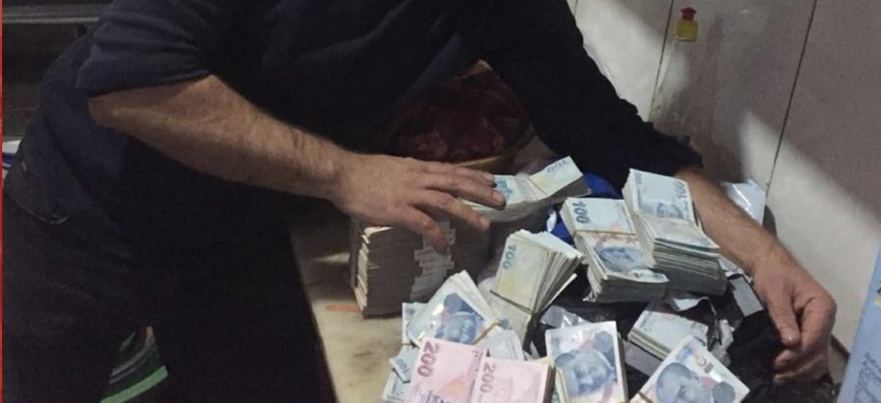 Zimmetine 13 milyon geçiren icra müdürü yurt dışına kaçtı