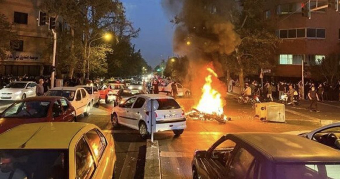 İran, Instagram ve WhatsApp’a da erişimi kesti