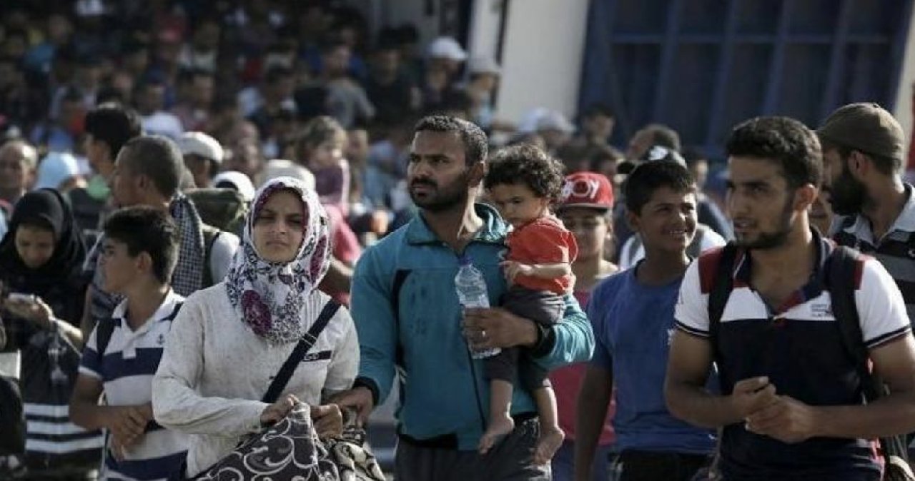 Fransa’da İngiltere’ye göçmen kaçıran şebeke çökertildi