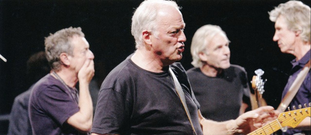 Pink Floyd'un konseri, solistin Ukrayna sözleri nedeniyle iptal edildi