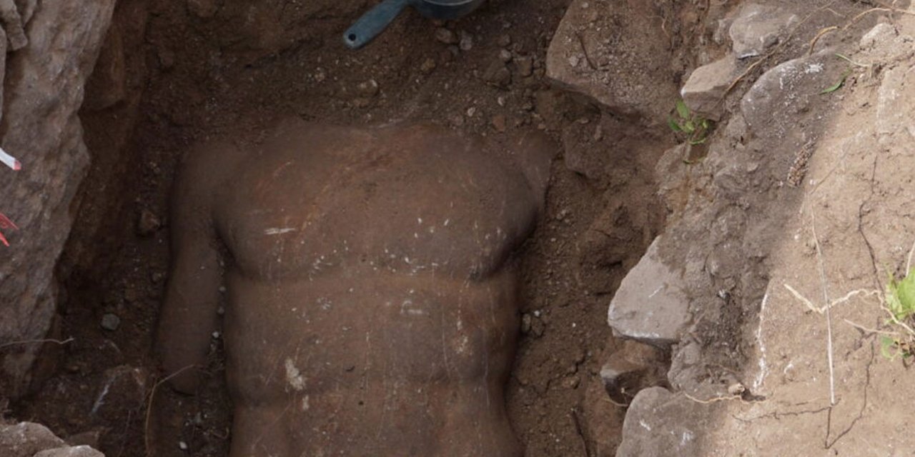 2 bin yıllık Herkül heykeli bulundu