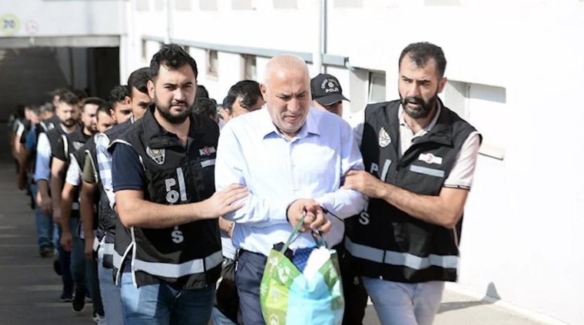 Adana’da ‘ihaleye fesat karıştırma’ operasyonu: 8 tutuklama