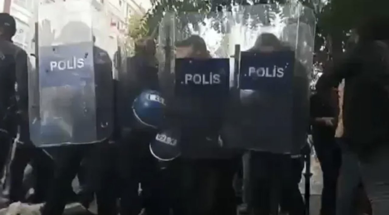 Ankara'da Mahsa Amini eylemine polis müdahalesi: Çok sayıda gözaltı var