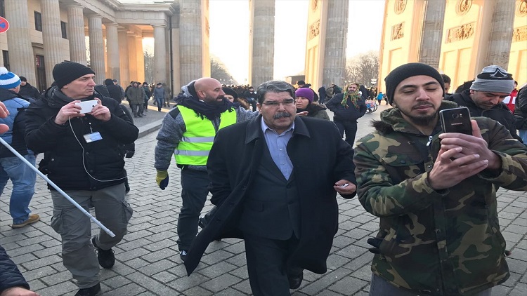 Salih Müslim, Berlin'de mitinge katıldı