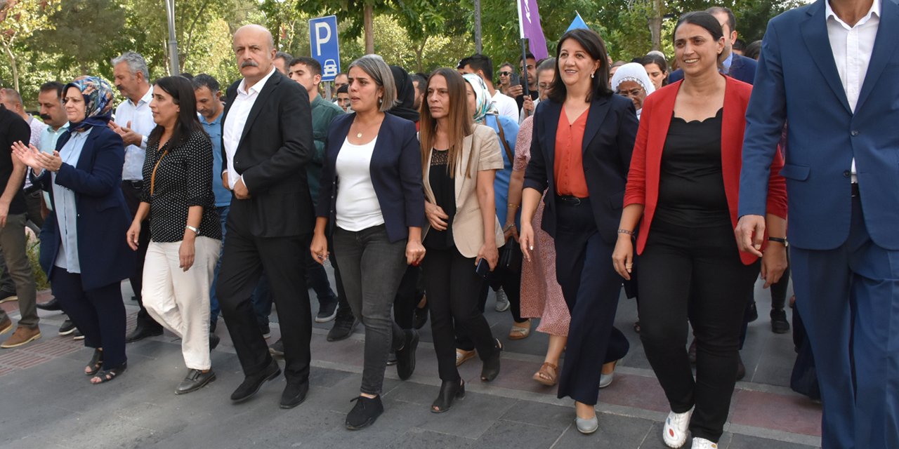Pervin Buldan: Halk, iki blok arasında tercih yapmak zorunda değil