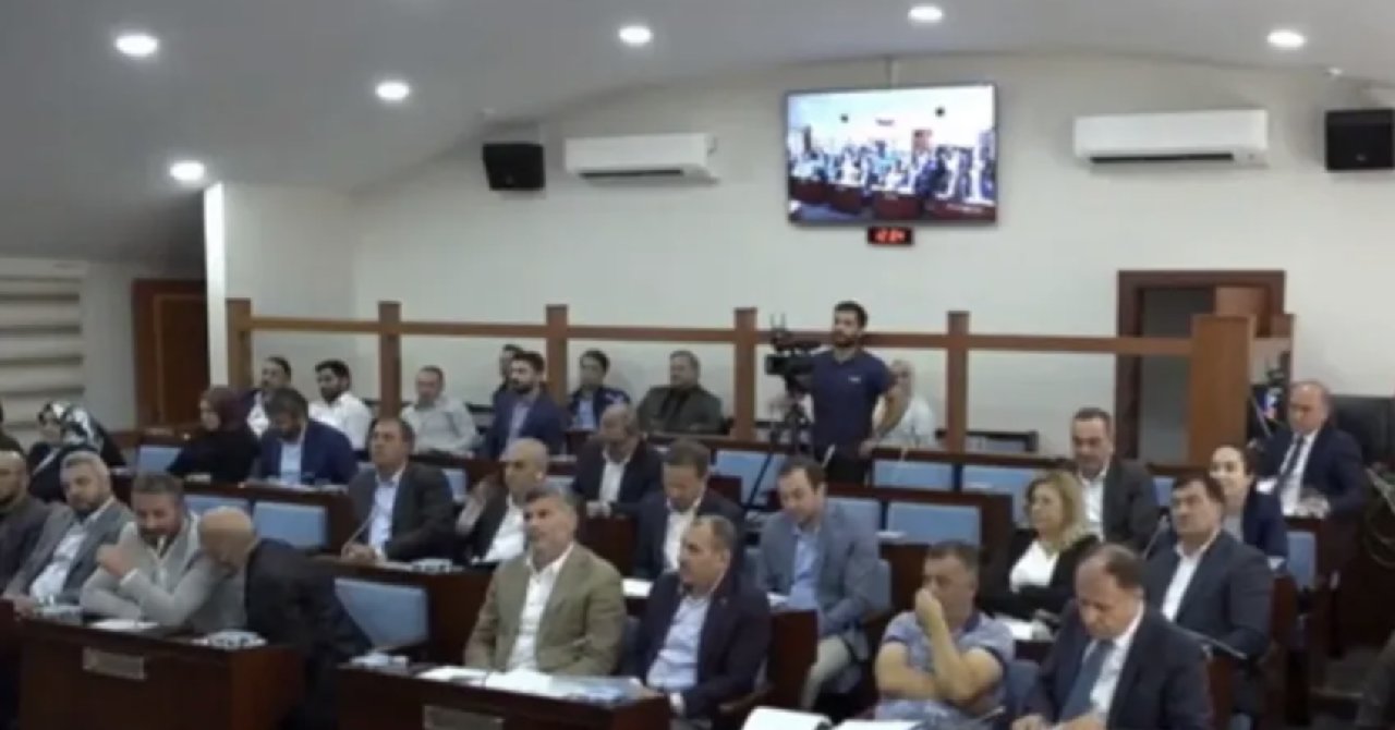 Pendik’te 2 caddeye Abdülhamit ve Vahdettin’in adı verildi