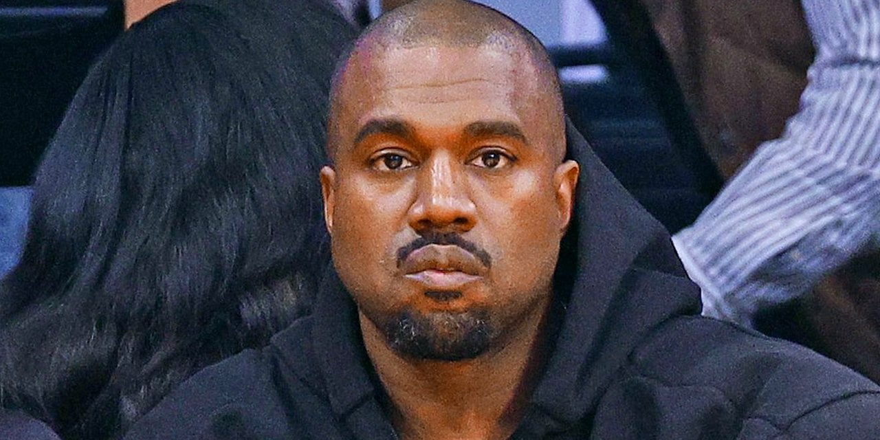 Kanye West, fahri doktorasından oldu