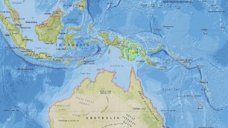 Papua Yeni Gine’de 6.7 büyüklüğünde deprem