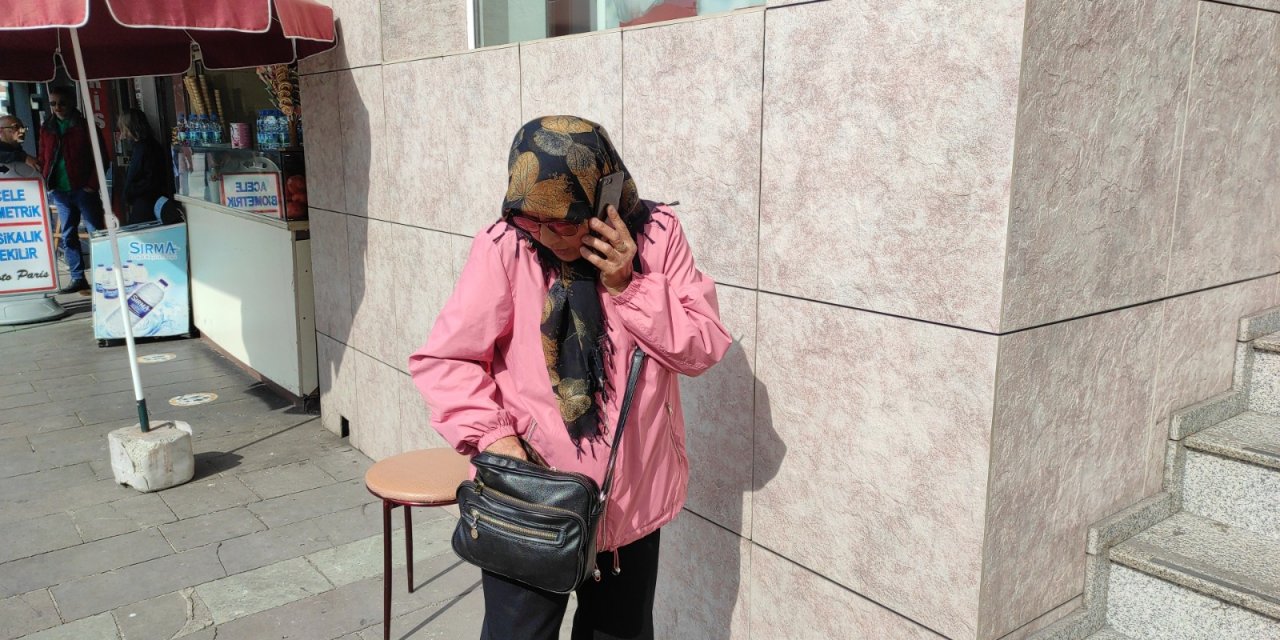 Telefon dolandırıcıları iş başında: 3 bilezik ve 52 bin liraya kondular