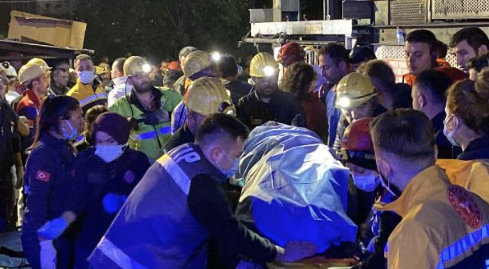 İYİ Parti heyeti, patlamanın yaşandığı Amasra'da