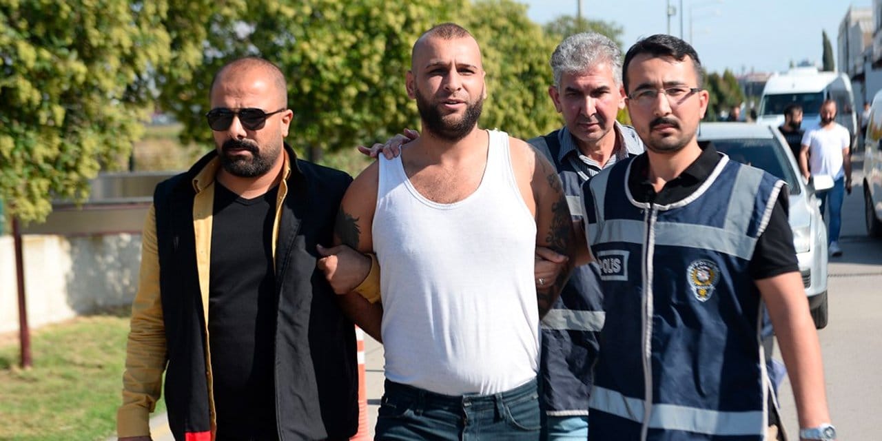 Yabancı numaradan aranan eşini tabancayla vurdu