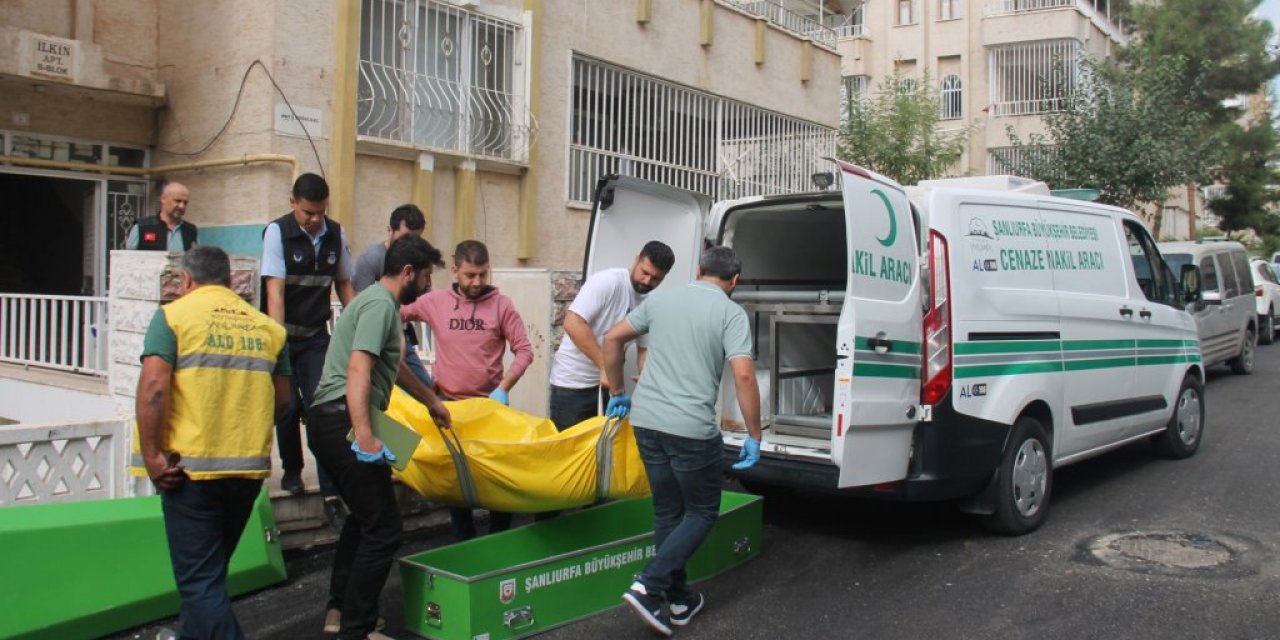 Eşini öldürdü, çocuklarını alıp kaçarken yakalandı
