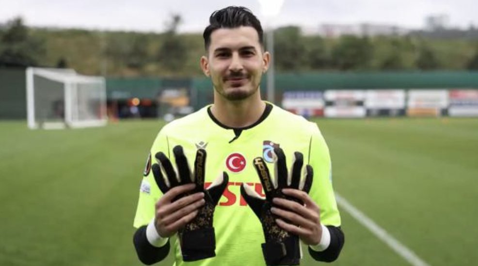 Uğurcan Çakır'ın eldivenleri, Bartın için açık artırmada