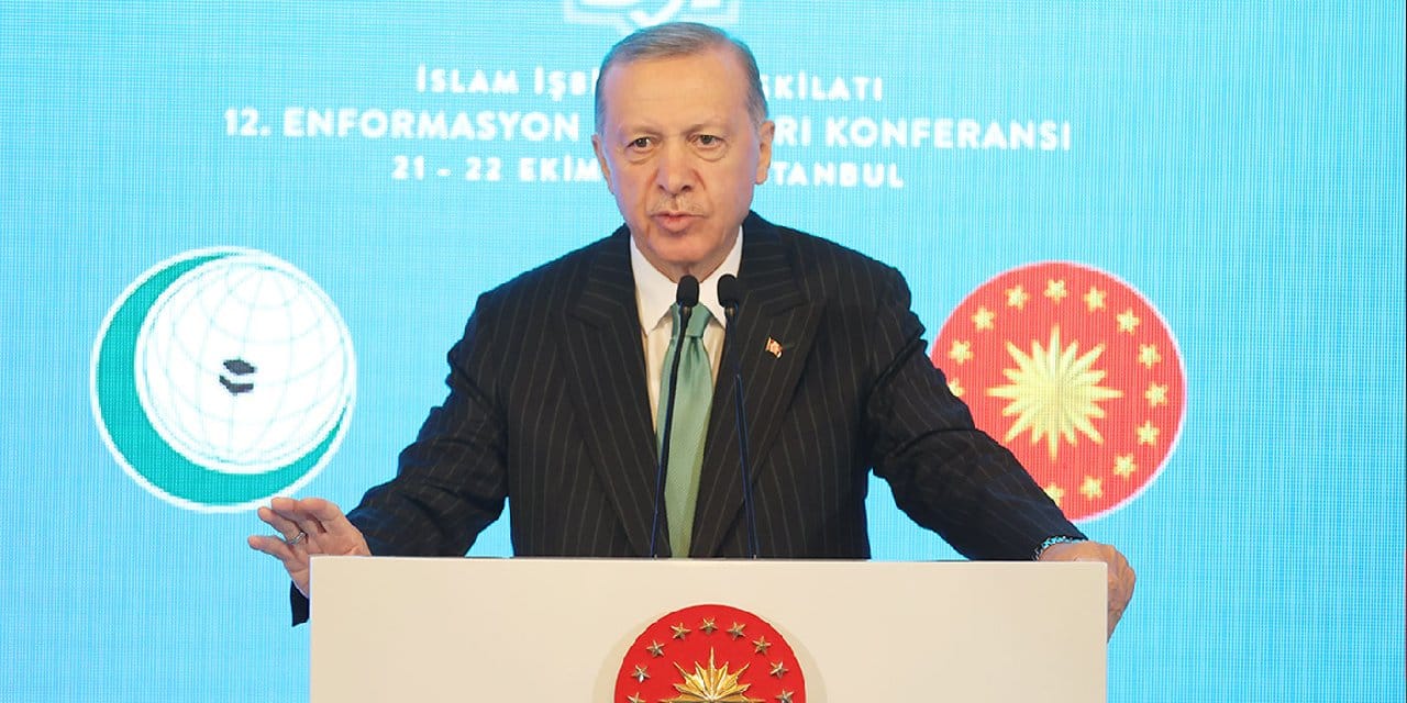 Erdoğan: Dijital terör ülkelerin milli güvenliklerine açık tehdit oluşturmakta