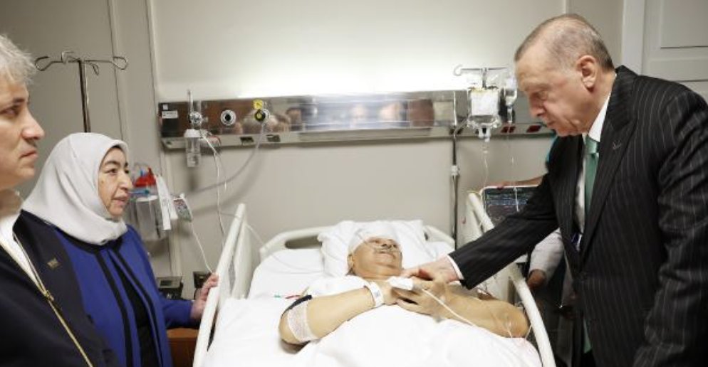 Erdoğan'dan Binali Yıldırım'a hastanede ziyaret