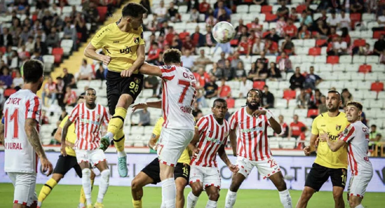 Antalyaspor, İstanbulspor'u 90+7'de devirdi