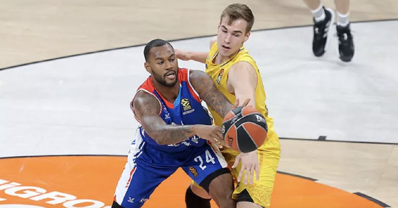 Anadolu Efes, Alba'yı yenilgiyle tanıştırdı