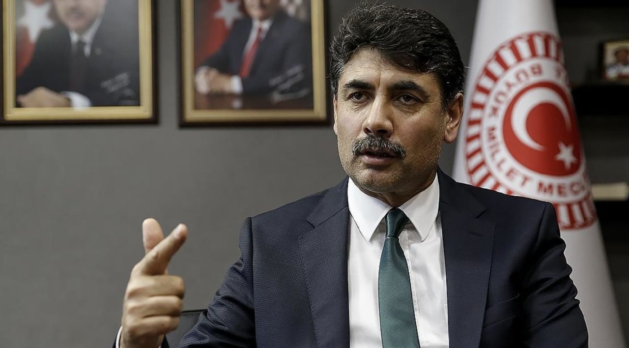 Fakıbaba'nın istifasını beğenen AKP'li vekil: Sehven oldu