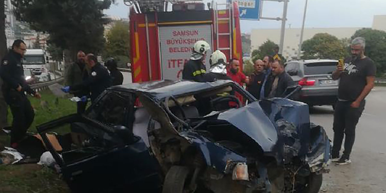 Ağaca çarpan otomobilin sürücüsü öldü, 2 aylık eşi ile arkadaşı yaralı