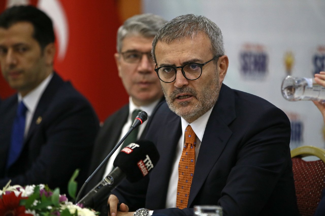 Cumhuriyet'i hedef alan Mahir Ünal'dan 'bağlamından koparıldı' savunması