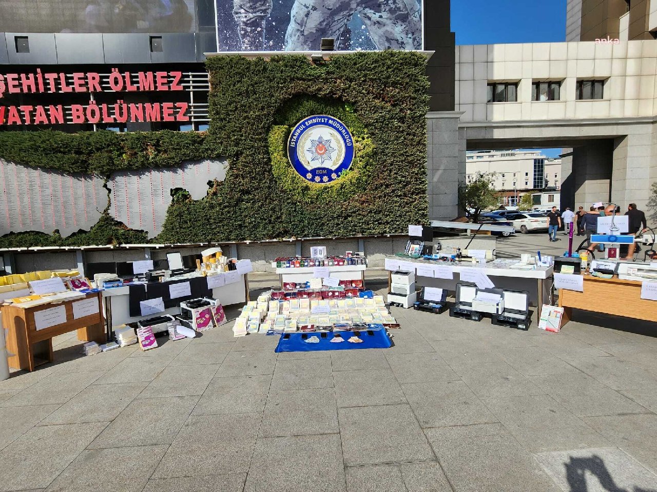 İstanbul’da sahte pasaport baskını: 4 kişi tutuklandı